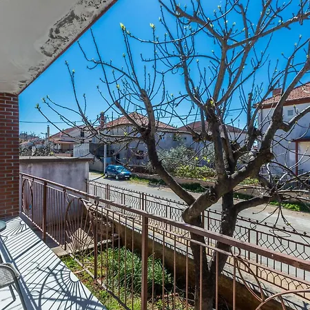 Nikola Free Parking Bbq Zadar