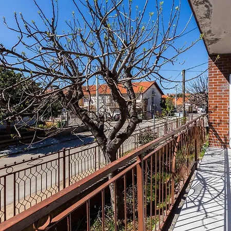 Nikola Free Parking Bbq Apartment *